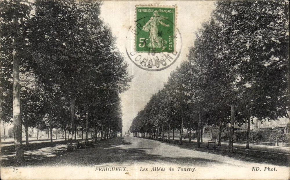 Périgueux — As Alées de Tourny — ND. Fot. - Frente