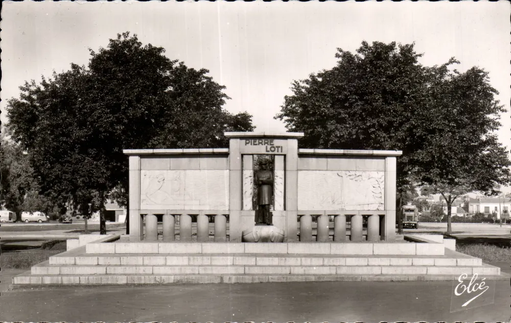 Monumento a Pierre Loti — Rochefort-sur-Mer — Editor Elcé - Frente