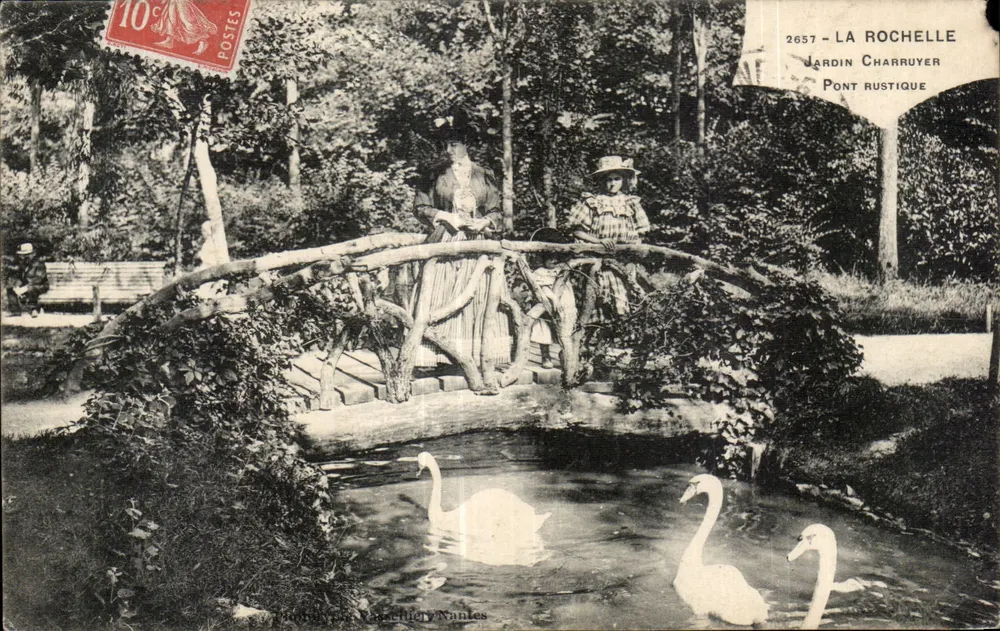 Garten Charruyer — Rustikaler Brücke — Nantes - Vorderseite