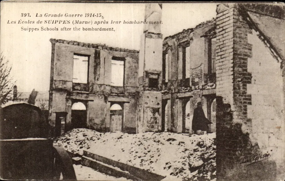 Schulen von SUIPPE (Marne) nach ihrem Bombardement — La Parise - Vorderseite