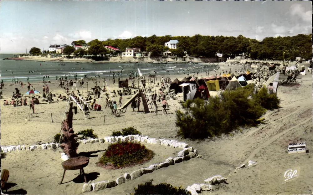 Vaux-Nauzan — A Praia — Bilhete postal antigo Paris - Frente