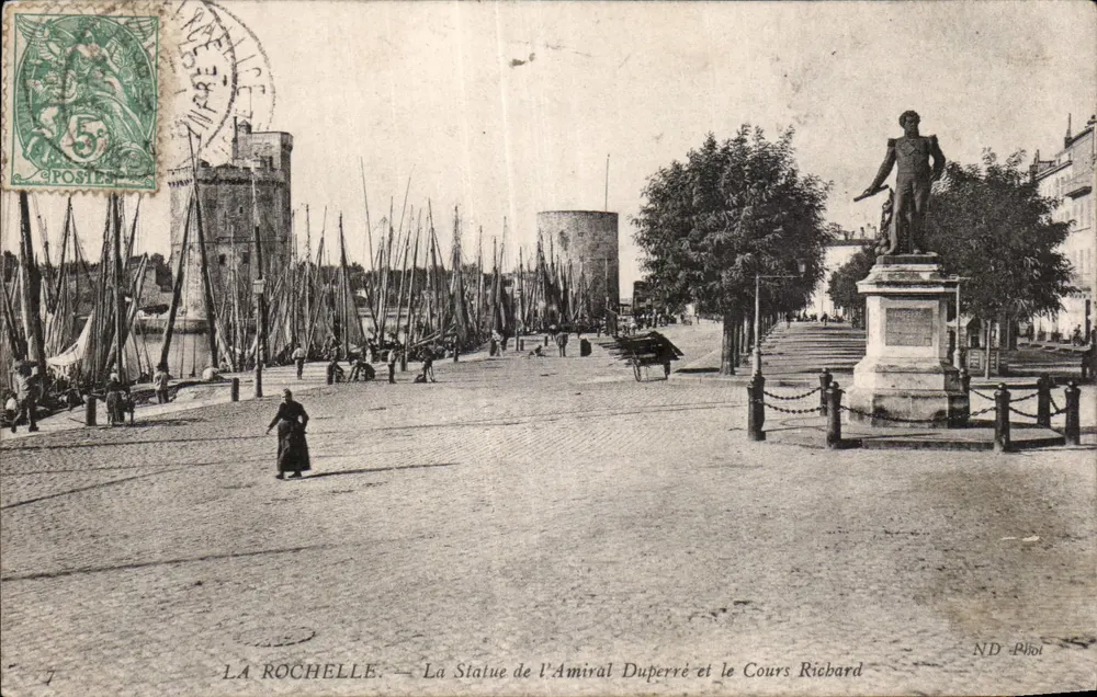 La Rochelle — Die Statue des Admirals Duperré und der Cours Richard — ND-Phiol - Vorderseite