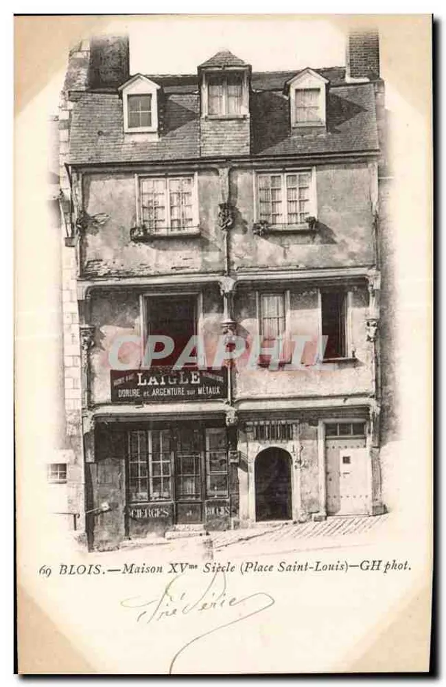 BLOIS — Haus des 15. Jahrhunderts (Place Saint-Louis) — GH phot. - Vorderseite