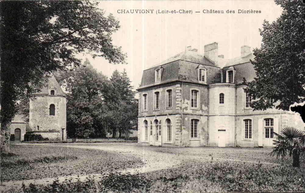 Chauvigny (Loir-et-Cher) — Castelo das Diorières - Frente