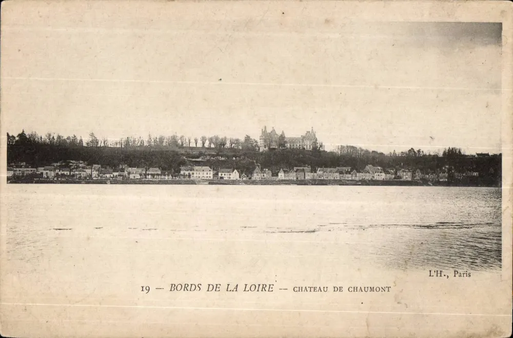 Margens do rio Loire — Castelo de Chaumont — L.H., Paris - Frente