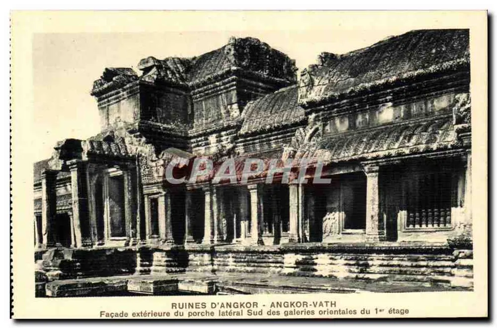 Ruinen von Angkor - Angkor-Vath — Äußere Fassade des südlichen Seitenportal der östlichen Galerien des ersten Stocks — Photo Nadal Edition, Saône - Vorderseite