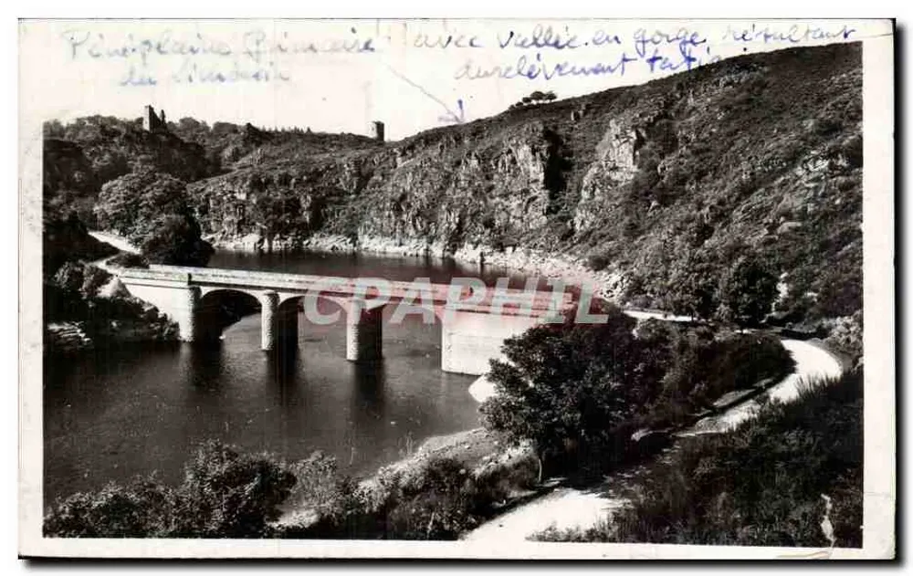 Pont sur la Creuse — vue avec Vellie en gorge, remblaiement et falaises — Édition « LA OUDONNE » - Recto