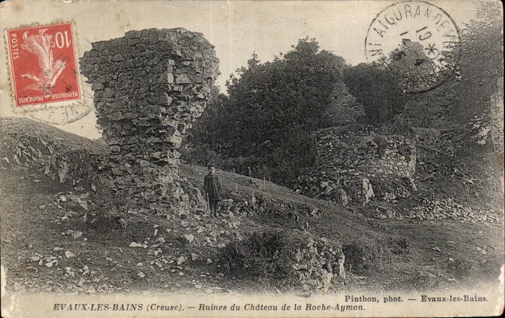 EVAUX-LES-BAINS (Creuse) — Ruinen des Schlosses Roche-Aymon — Pinthon, Fotografie. — Evaux-les-Bains - Vorderseite