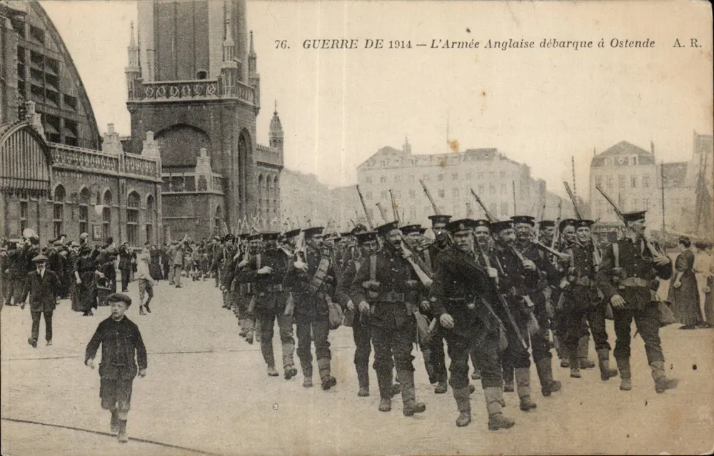 Die britische Armee landet in Ostende — Krieg 1914 — A.R. n°76 - Vorderseite