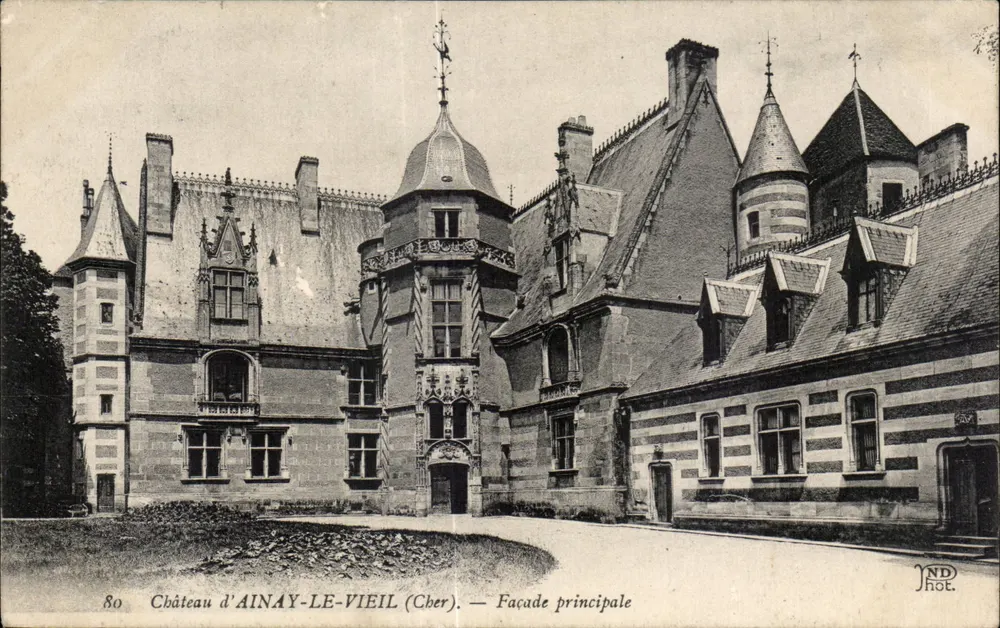 Castelo de Ainay-le-Vieil — Fachada principal — ND Hot. n°80 - Frente