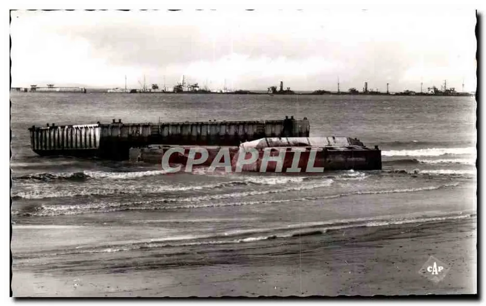 Arromanches-les-Bains — Porto della Liberazione. Pontili di Sbarco e Navi Stracce — C° des Arts Photomécaniques, Paris - Recto