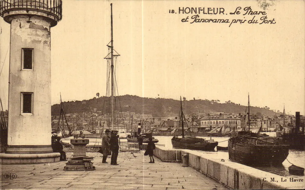 Honfleur. O Farol e o Panorama Tirado do Porto — C. M., Le Havre - Frente