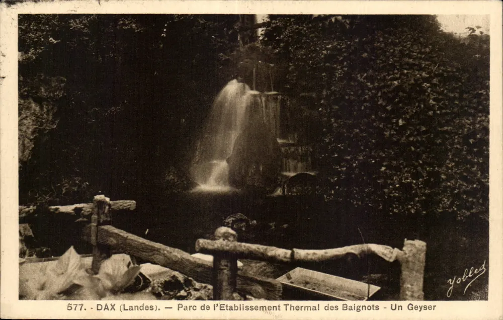 DAX (Landes) — Park des Thermalen Establishments der Baignots — Ein Geysir - Vorderseite