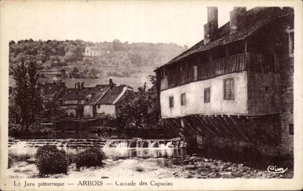 O Jura pitoresco — ARBOIS — Cachoeira dos Capuchinhos - Frente