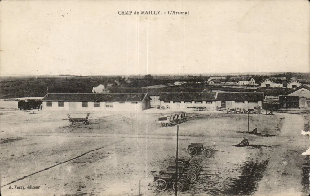 Camp de Mailly - L'Arsenal — A. Verry, editor - Anverso