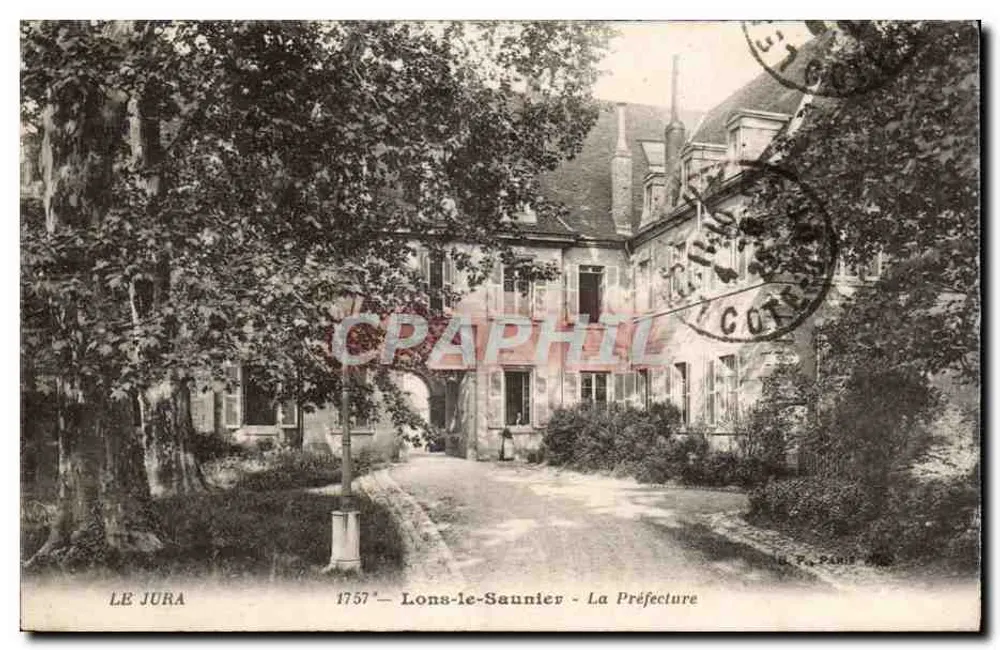 Lons-le-Saunier — A Prefeitura - Frente