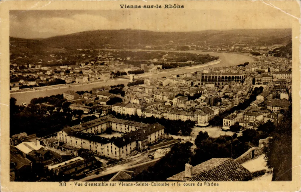 Vienne-sur-le-Rhône — Vista geral de Vienne-Sainte-Colombe e o curso do Rhône — Edições J. Collard, n°703 - Frente