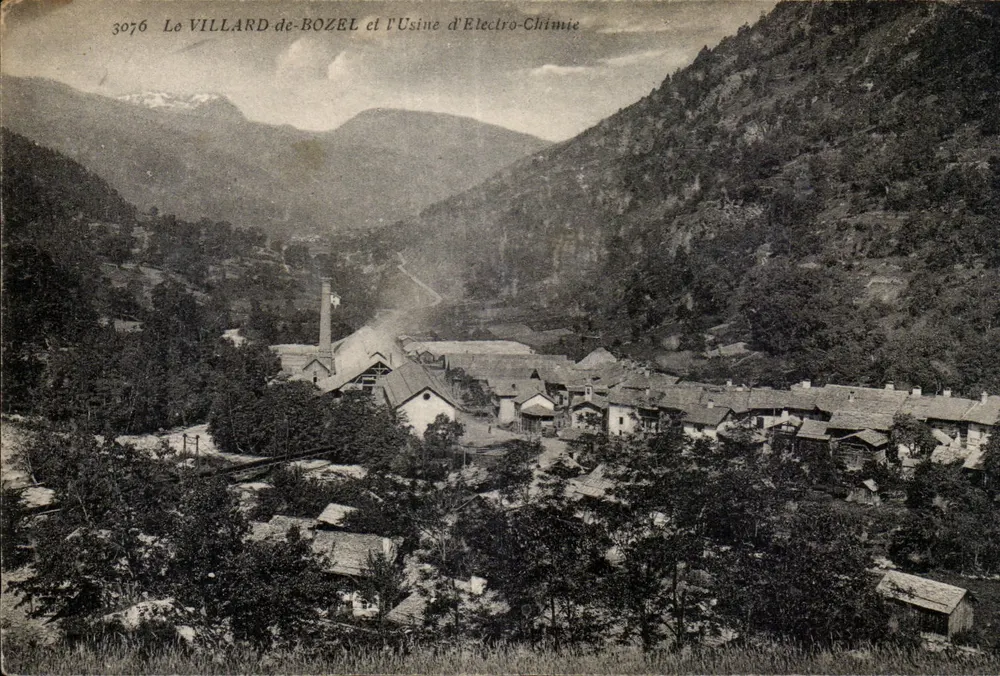 Le VILLARD-de-BOZEL e a Fábrica de Eletrólise Química — n° 3076 — editor não visível - Frente