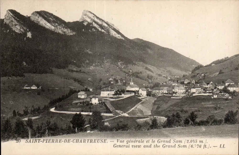 Saint-Pierre-de-Chartreuse — Allgemeine Ansicht und der Grand Som (2.055 m.) — LL - Vorderseite