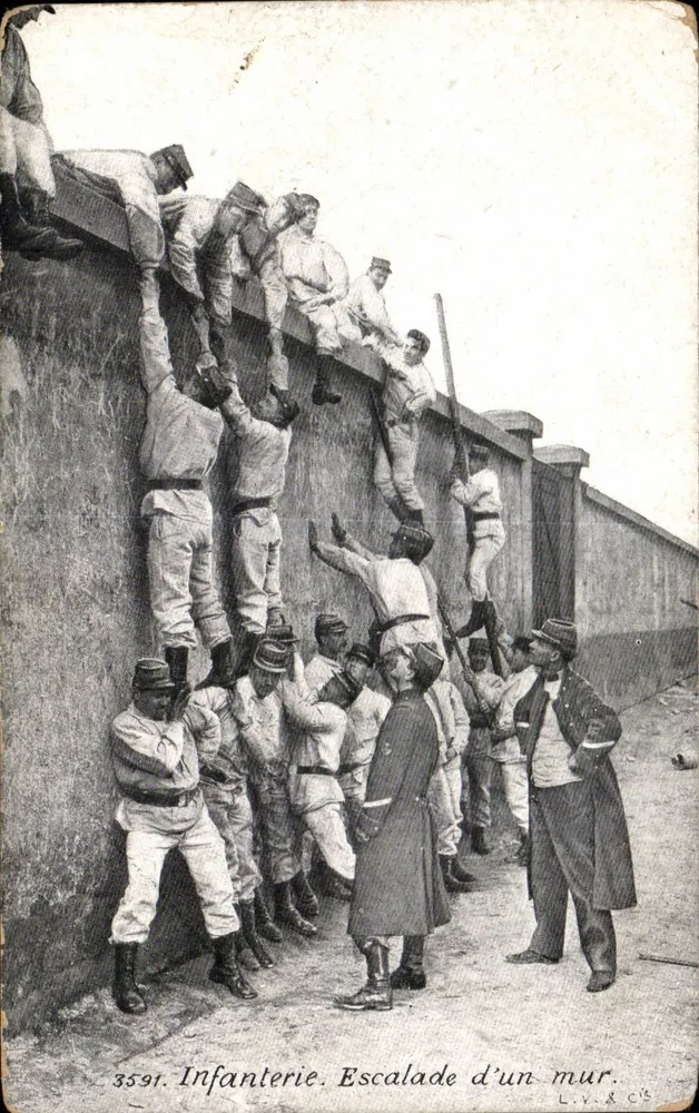 Infantaria. Escalada de um muro — L.V. & Cie, n° 3591 - Frente