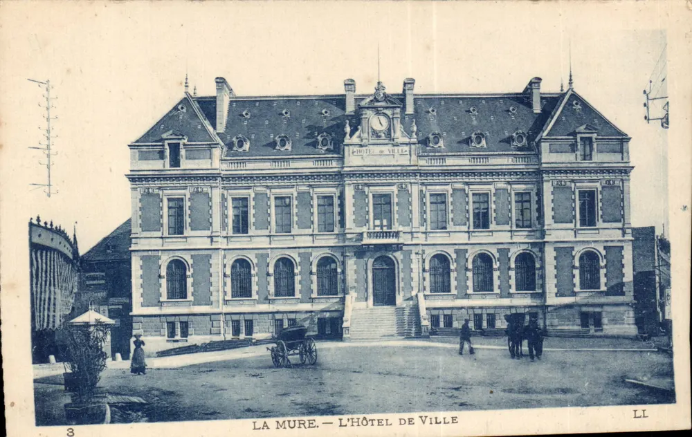 La Mure — O Hotel de Ville - Frente