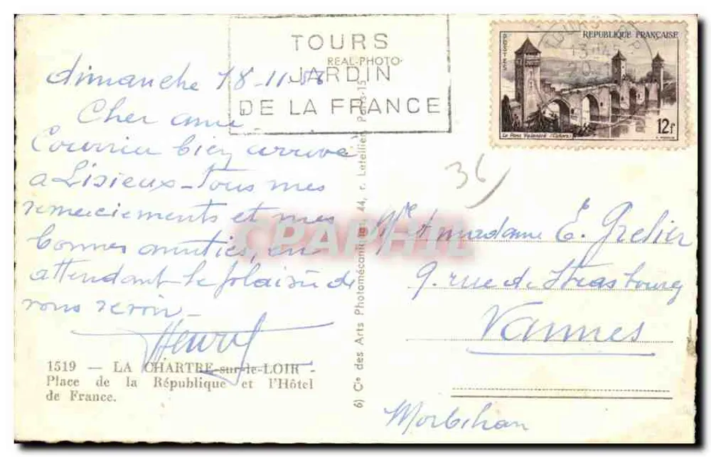 Place de la République em La Chartre-sur-le-Loir — Hotel de France e garagem — editor C° des Arts - Verso