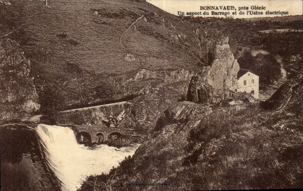 BONNAVAUD, nahe Glénic — Ansicht des Staudamms und der Stromscheibe — A. HUTTENBACH, 36 - Vorderseite