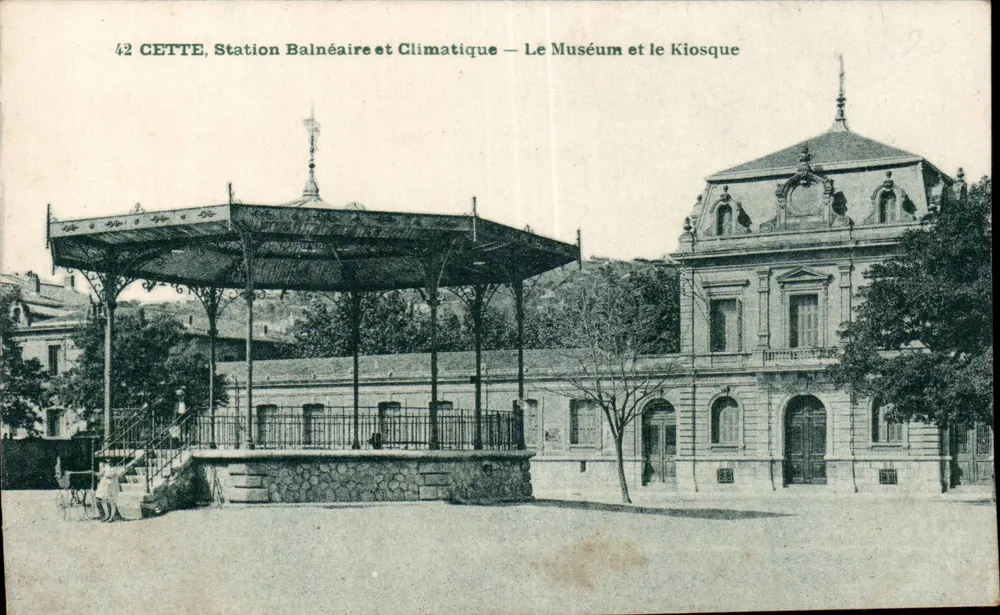 CETTE, Kur- und Klimastation — Das Museum und der Kiosk - Vorderseite