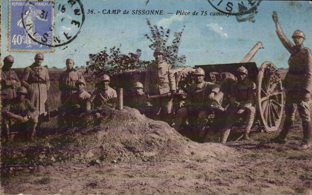 Camp de Sissonne — 75 mm Kanone in Tarnung — Édition Louet, Sissonne, n°36 - Vorderseite
