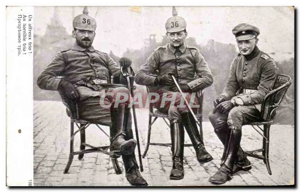 Ein furchtbarer Trio! — Drei deutsche Soldaten in Uniform — Patriotische Ausgabe - Vorderseite
