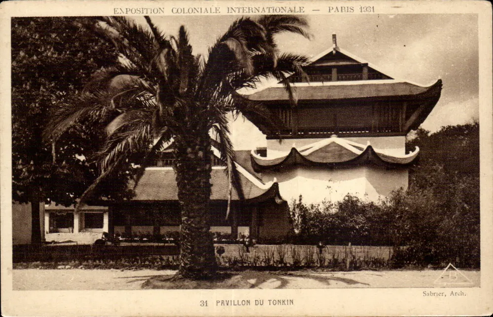 Pavillon von Tonkin — Internationale Kolonialausstellung — Paris 1931 — Sabrjer, Arch. - Vorderseite