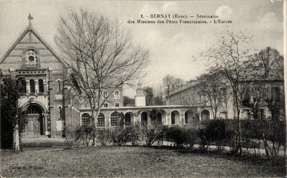 Bernay (Eure) — Seminar der Missionen der Franziskaner — Der Eingang - Vorderseite