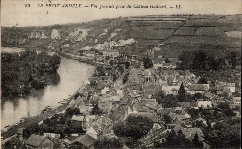 Le Petit Andely — Allgemeiner Blick vom Château Gaillard — LL. - Vorderseite