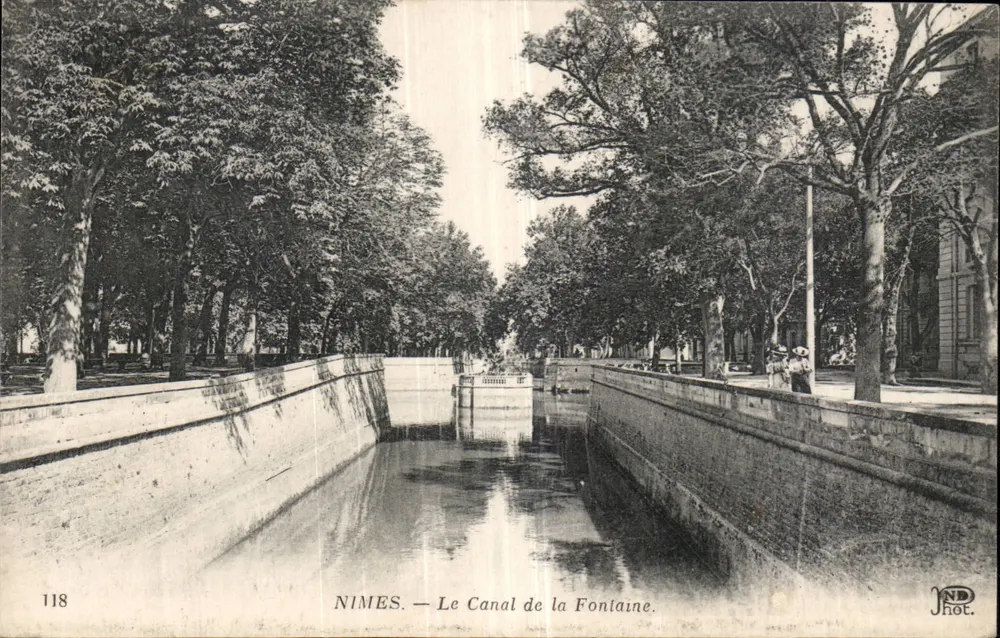 Nîmes — Der Fontaine-Kanal — ND Phot. - Vorderseite