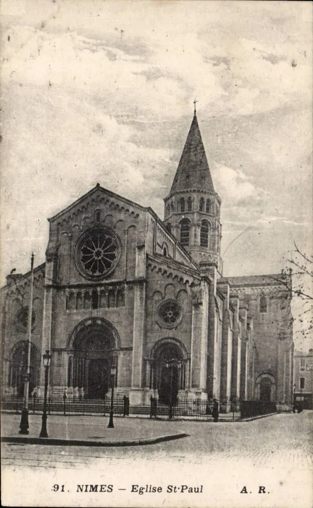 Nîmes — Igreja de São Paulo — A. R. - Frente