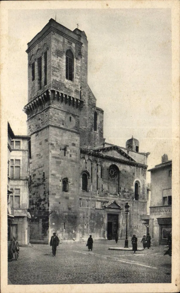 Nîmes (Gard) — A Catedral — Edição A. Beaumine, Nîmes - Frente