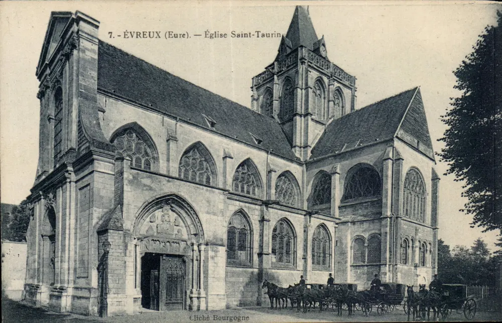 Évreux (Eure) — Igreja de São Taurino — Cliché Bourgogne, n°7 - Frente