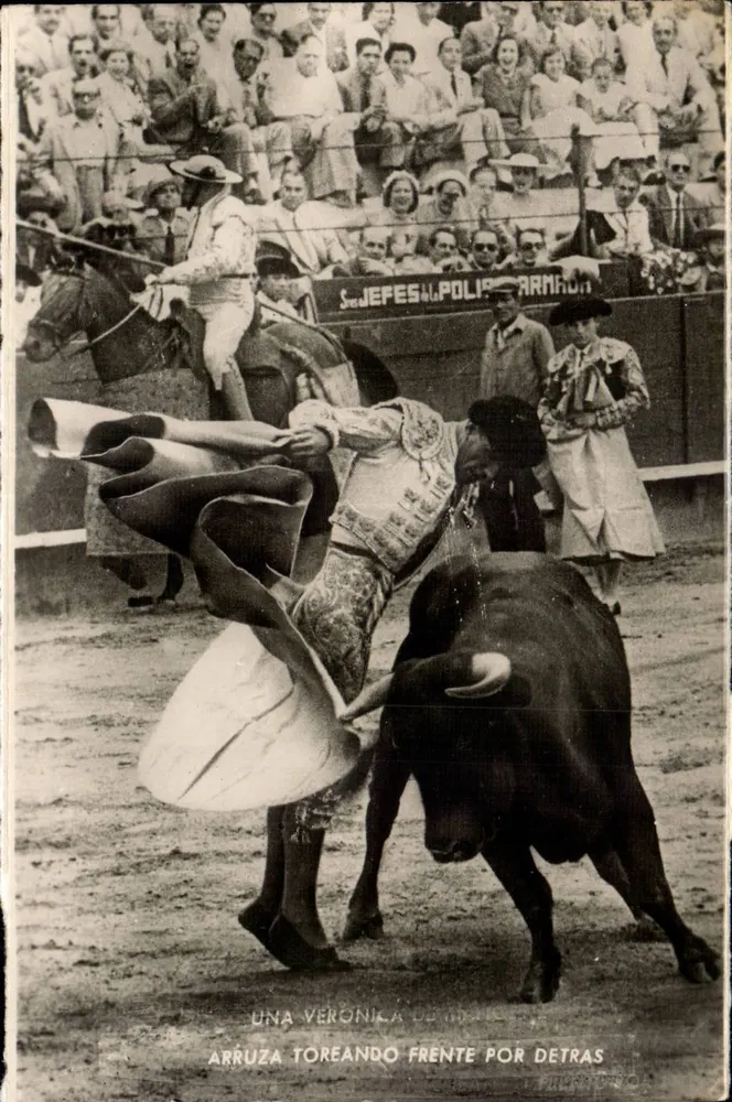 Arruza toréando frente por detrás — Stierkampf im Stierkampfplatz — Taller A. ZERKOWITZ, Barcelona - Vorderseite