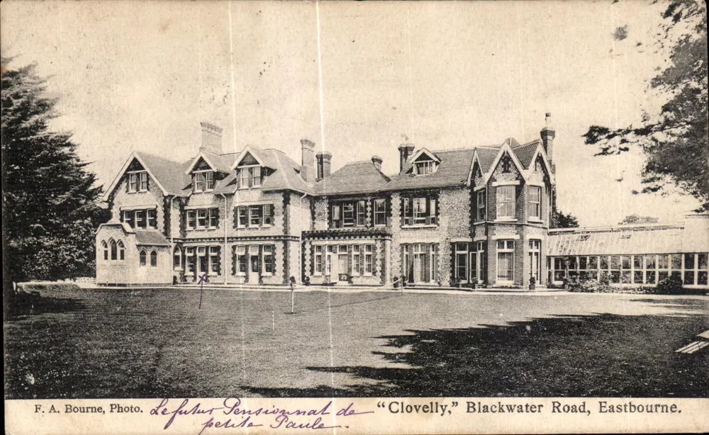 Das zukünftige Internat "Clovelly", Blackwater Road, Eastbourne — F. A. Bourne, Foto. - Vorderseite
