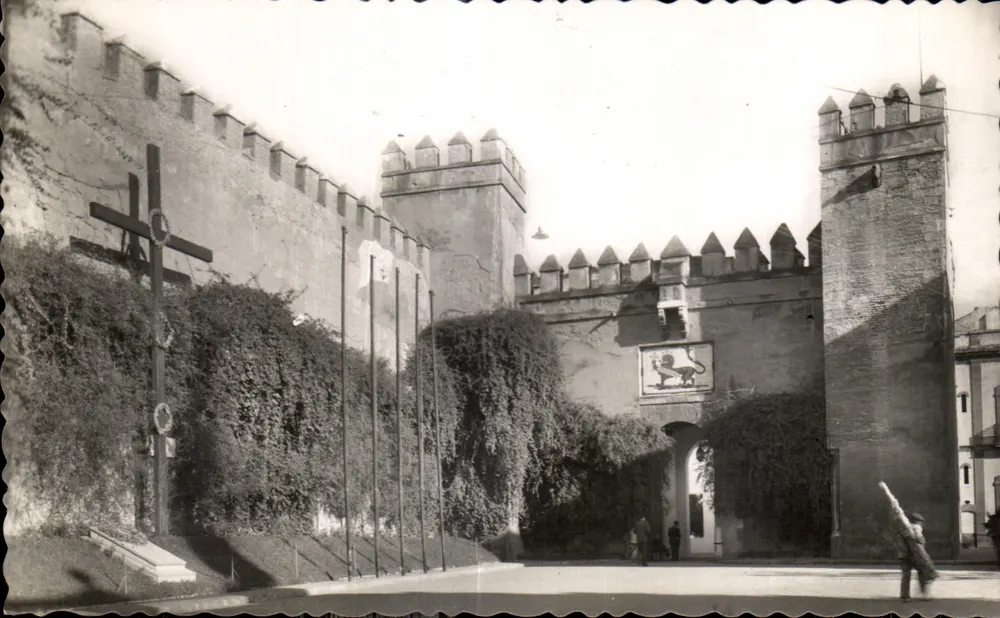 Sevilla: Tor der Löwin der Königspaläste — Éditions Garcilarrabella, n° 150 - Vorderseite