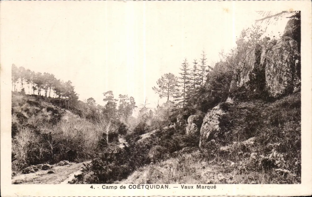 Camp de Coëtquidan — Vaux Marqué — Bertaux, Fot. Bellevue-Coëtquidan - Frente