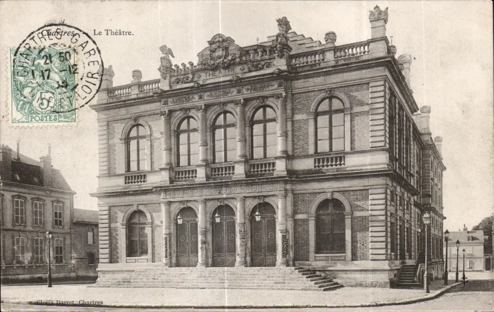 O Teatro — Chartres — Editora: Glavis Burret - Frente