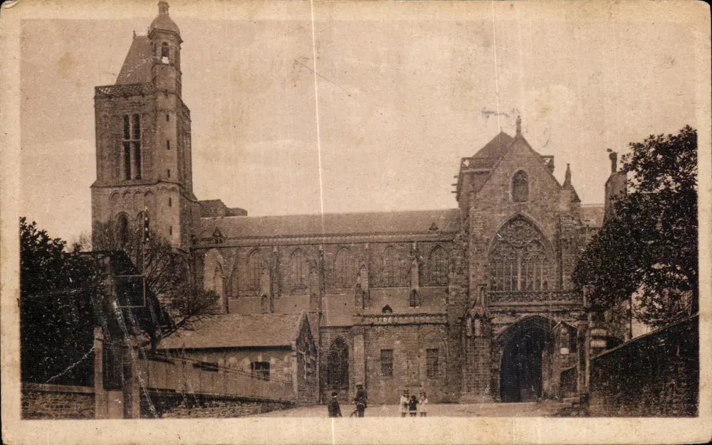 Dol-de-Bretagne — Cathédrale (façade Sud) — éditeur non identifié - Frente