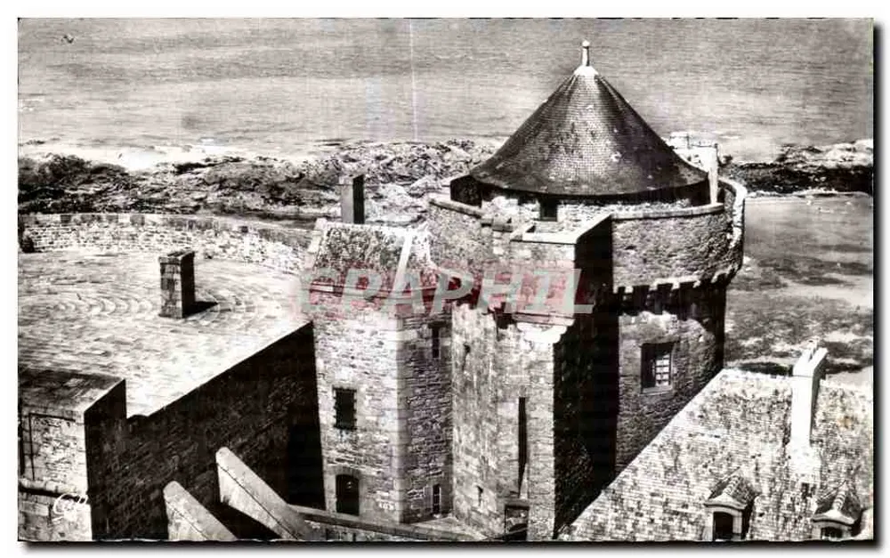 Der kleine Bergfried in Saint-Malo — Piratenstadt — Réali-Photo - Vorderseite