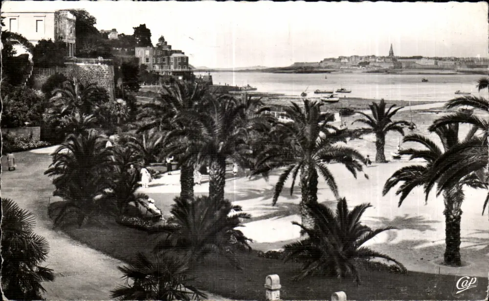 Dinard - La Palmerale — Ansicht der Bucht — Verlag Cap - Vorderseite