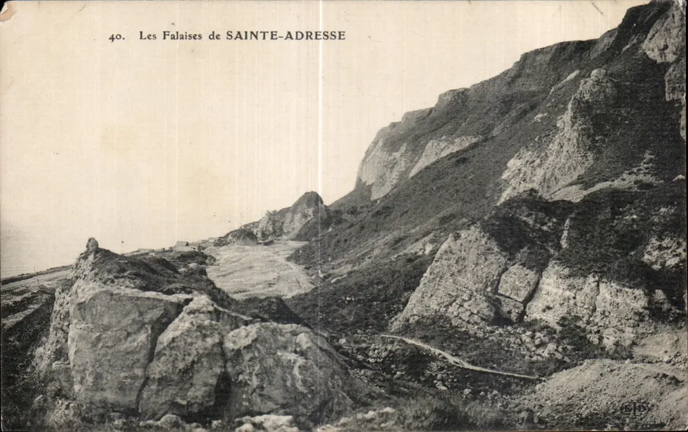 Les Falaises de SAINTE-ADRESSE — vue panoramique — série 40 - Awers