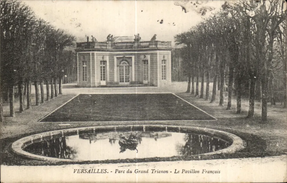 Versailles - Park des Grand Trianon - Das Französische Pavillon - Vorderseite