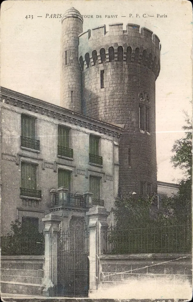Paris — Torre de Passy — P.P.C. Paris - Frente