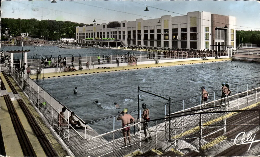 Piscina esportiva de Toulouse — vista animada — Edições Pendariès, Toulouse - Frente