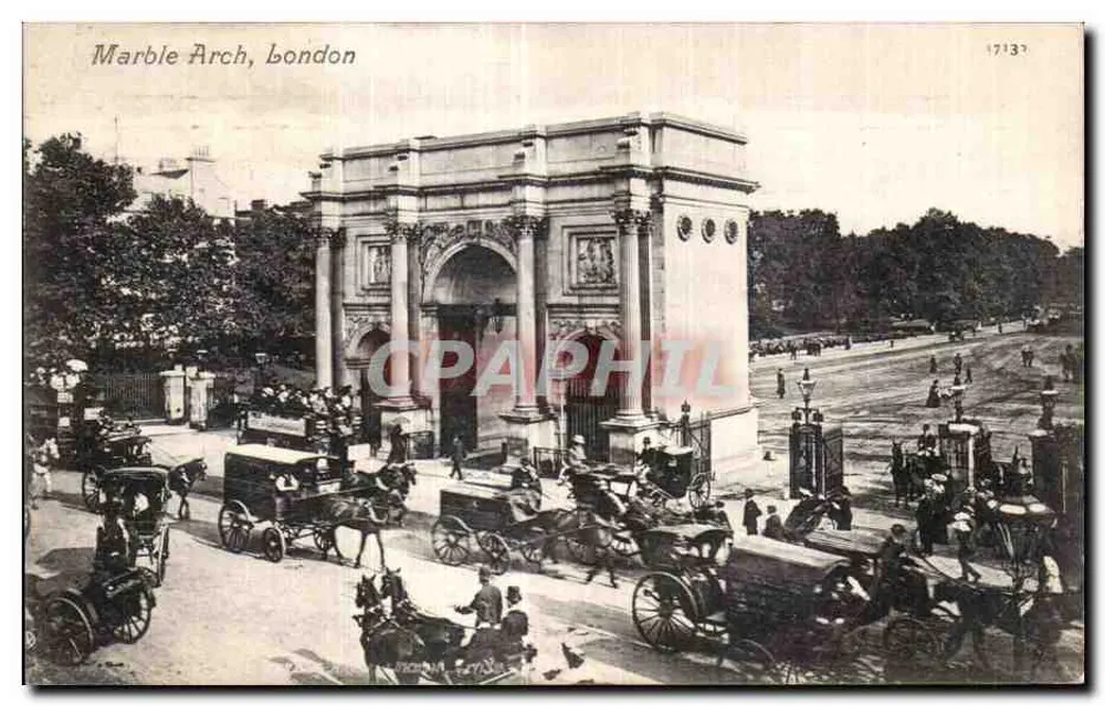 Arco de mármore, Londres — vista animada com carruagens de cavalo — editor Valentine's Series, n° 17137 - Frente